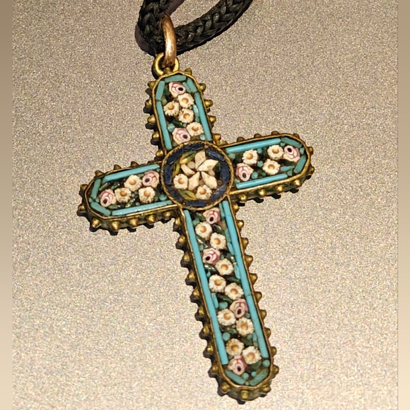 Antique Italian Mosaic Cross Pendant Necklace - Picture 3 of 14